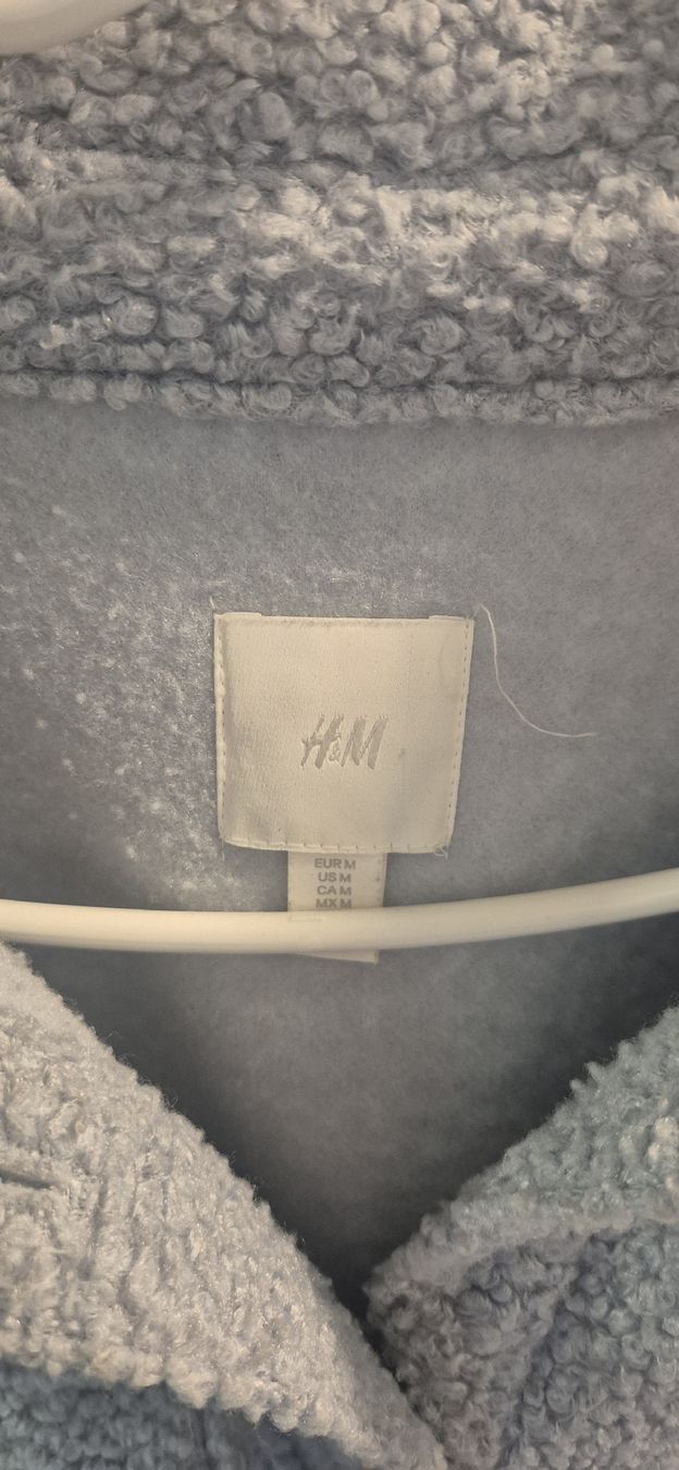 H&M Giacche: Fleece Jacke H&M hellblau Grösse M  – Usato da Kriens venduto da mic_p5qk 1