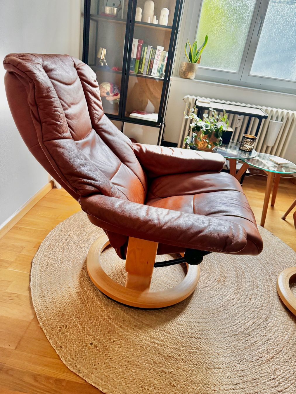 Stressless Poltrone: Stressless Mayfair Relaxsessel Grösse M mit Hocker – Usato da Zürich venduto da Kreativschmiede24 2