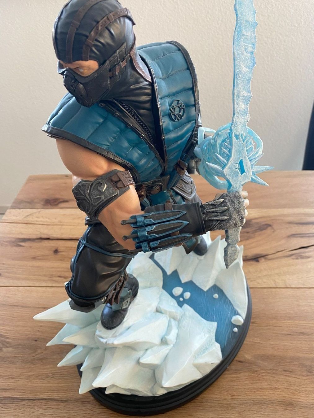 Sculture & Statue: Mortal Kombat Sub-Zero 1/4 Scale Regular Statue – Usato da Au SG venduto da Neltras
