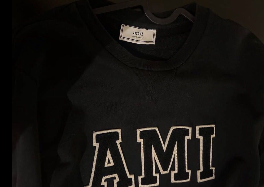 Pullover & Sweatshirts: Pullover AMI schwarz Grösse S guter Zustand – Gebraucht aus St. Gallen von rechsteinerholding 2