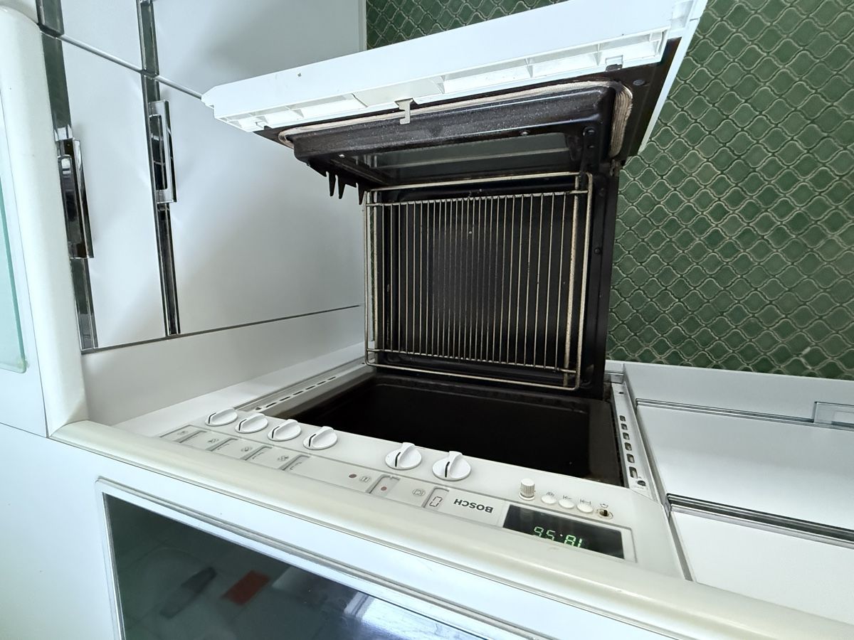 Forni: Bosch Einbaubackofen + Glaskeramik-Kochfeld Weiss – Usato da Reinach BL venduto da rom_jb5y 2