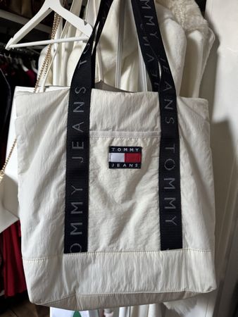 Tasche Tommy Jeans weiss Damen Tasche mit Logo Gurt