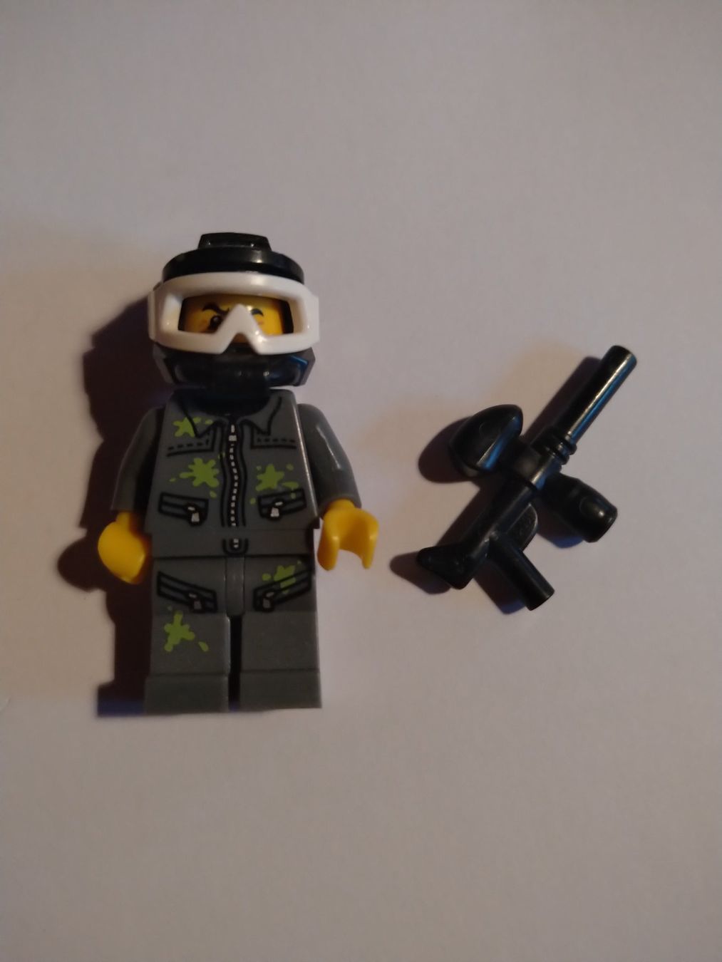 Lego Kit di costruzioni: Lego - Minifigure Serie – Usato da Les Brenets venduto da LEGO_SHOP_2416