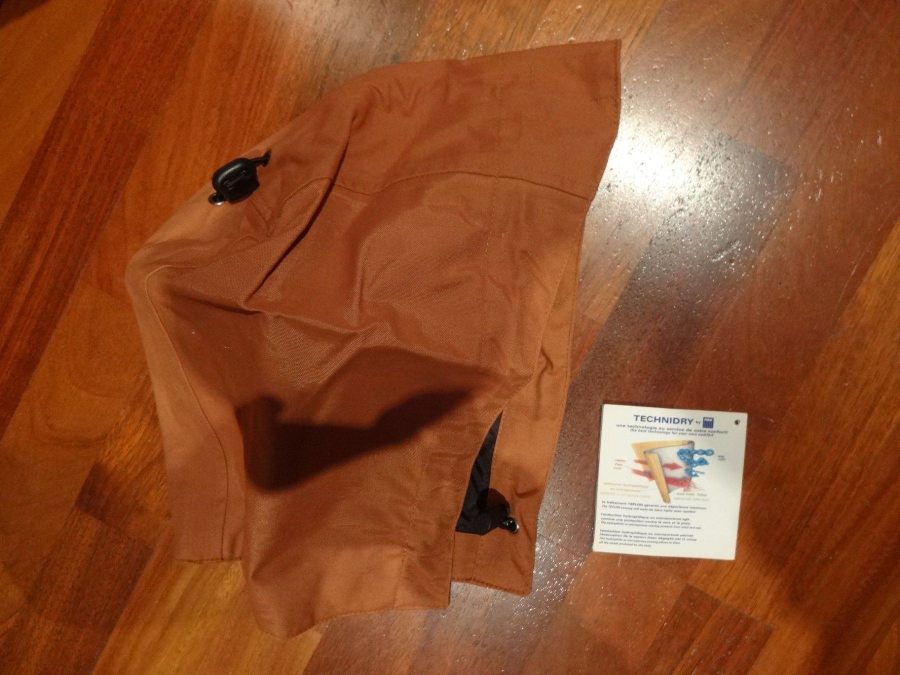 Giacche & Cappotti: Anorak TBS orange-brique – Usato da OBERENGSTRINGEN venduto da Lolo6316 6