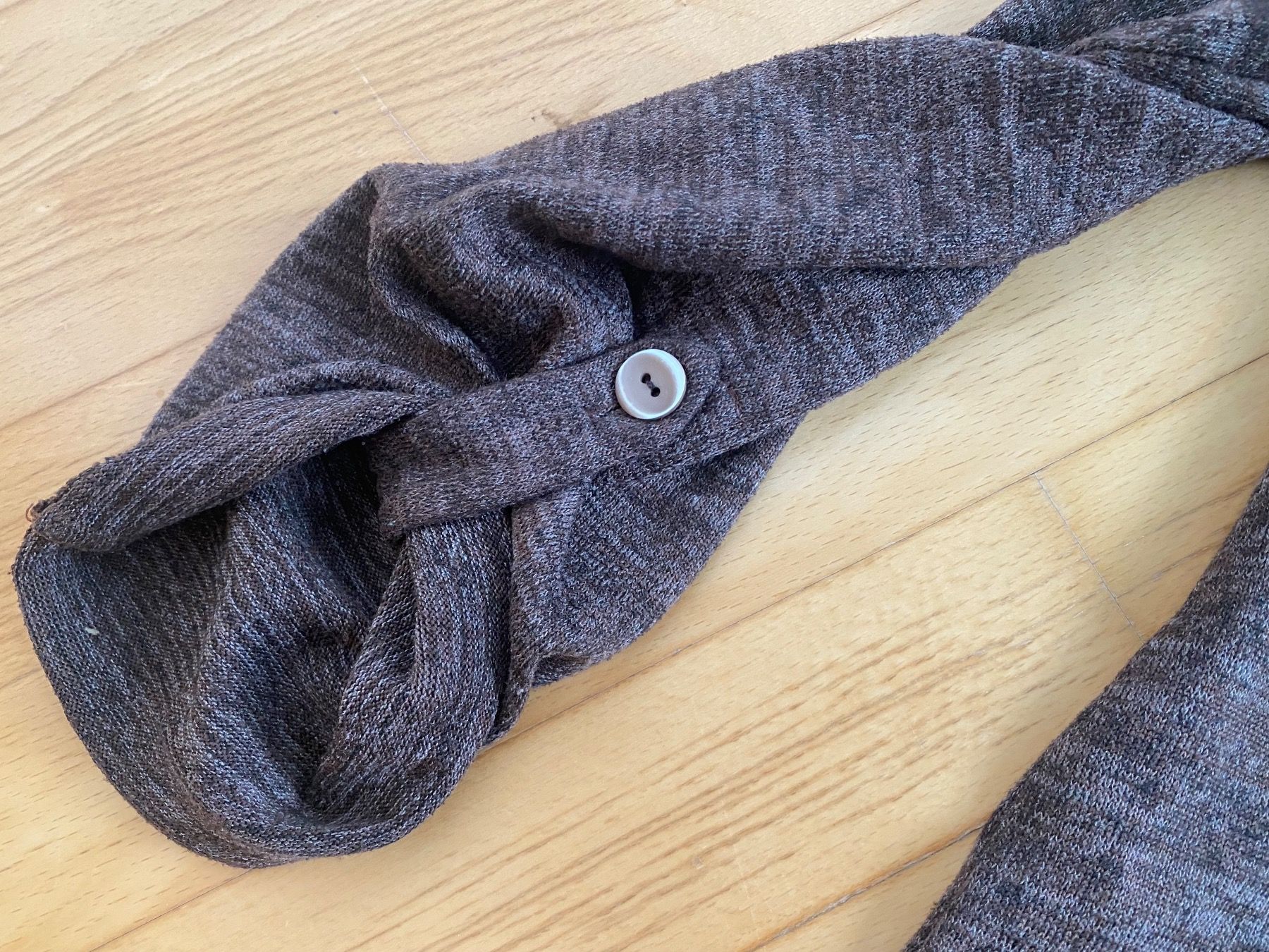 Maglioni & Felpe: Damen Pullover Stachelbeere Gr. M rotbraun meliert – Usato da Wohlenschwil venduto da SmokyAnnie 2