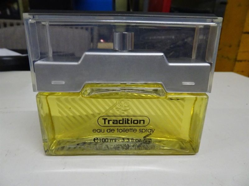 Profumi & Eau de Toilette: neues Tradition Parfum 100ml – Nuovo e nell'imballaggio originale da Necker venduto da liq24 2