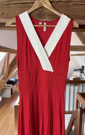 Damen Kleid rot weiss ärmellos Midikleid guter Zustand