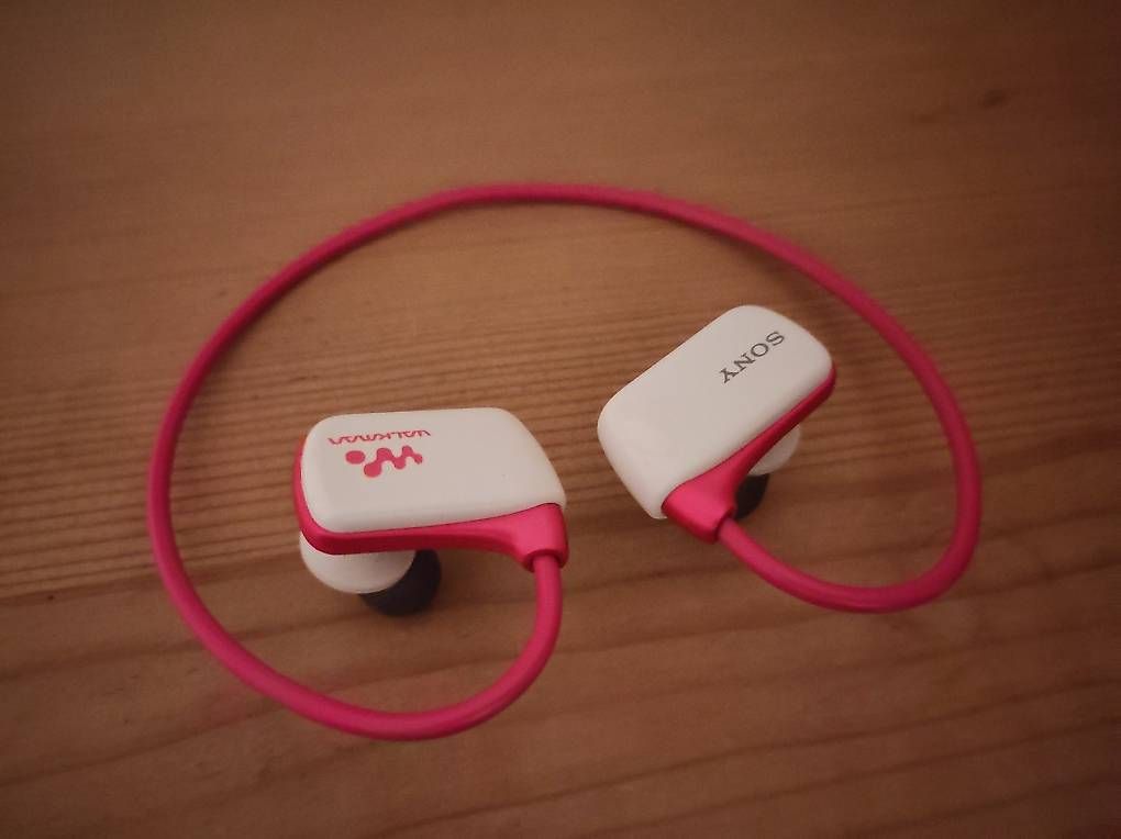 Sony Cuffie: Sony MP3 Kopfhörer, wasserfest – Usato da Bern venduto da m_k_62gv 2