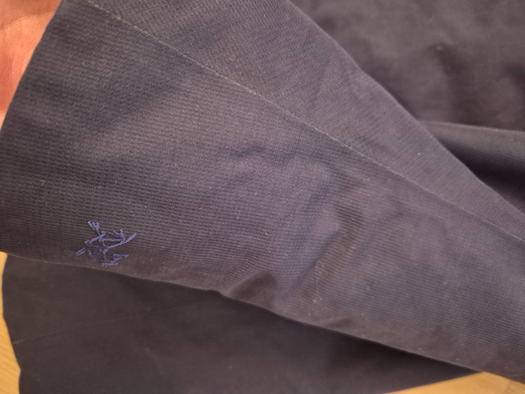 Arcteryx Cappotti: Arcteryx Daunenparka Gr.M – Usato da Küssnacht am rigi venduto da xxmajda 6