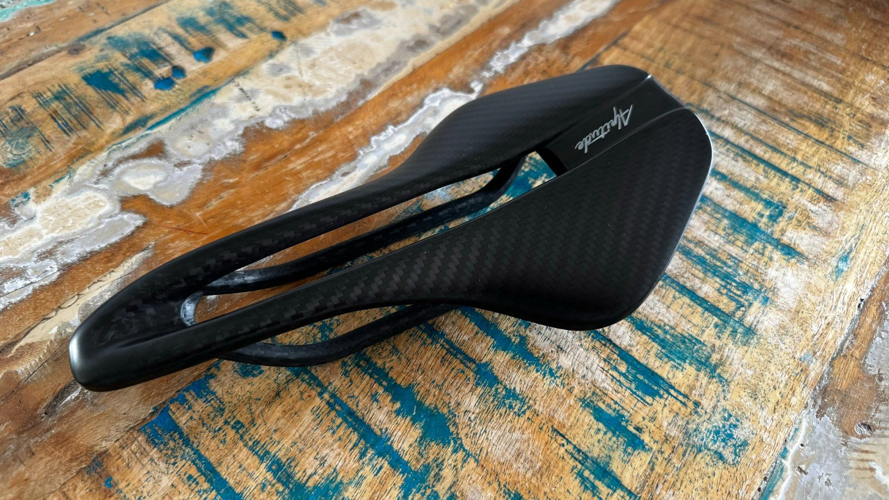 Ersatzteile: Alpitude Navene Carbonsattel – Gebraucht aus Oberkirch LU von bikemonkey 1