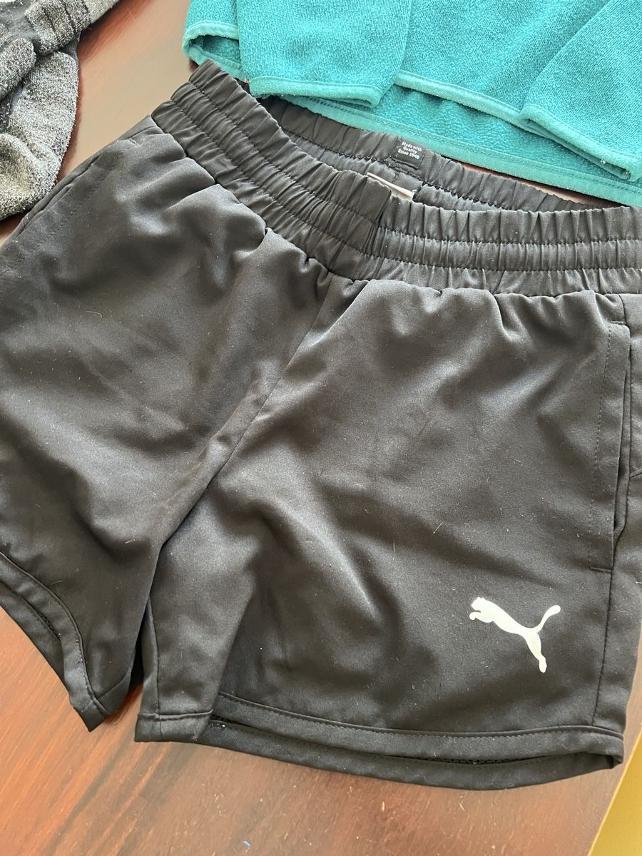 Lotti & Set di vestiti: Sportbekleidung Set 7 Grösse 140 – Usato da Zollikon venduto da Peiler01 3