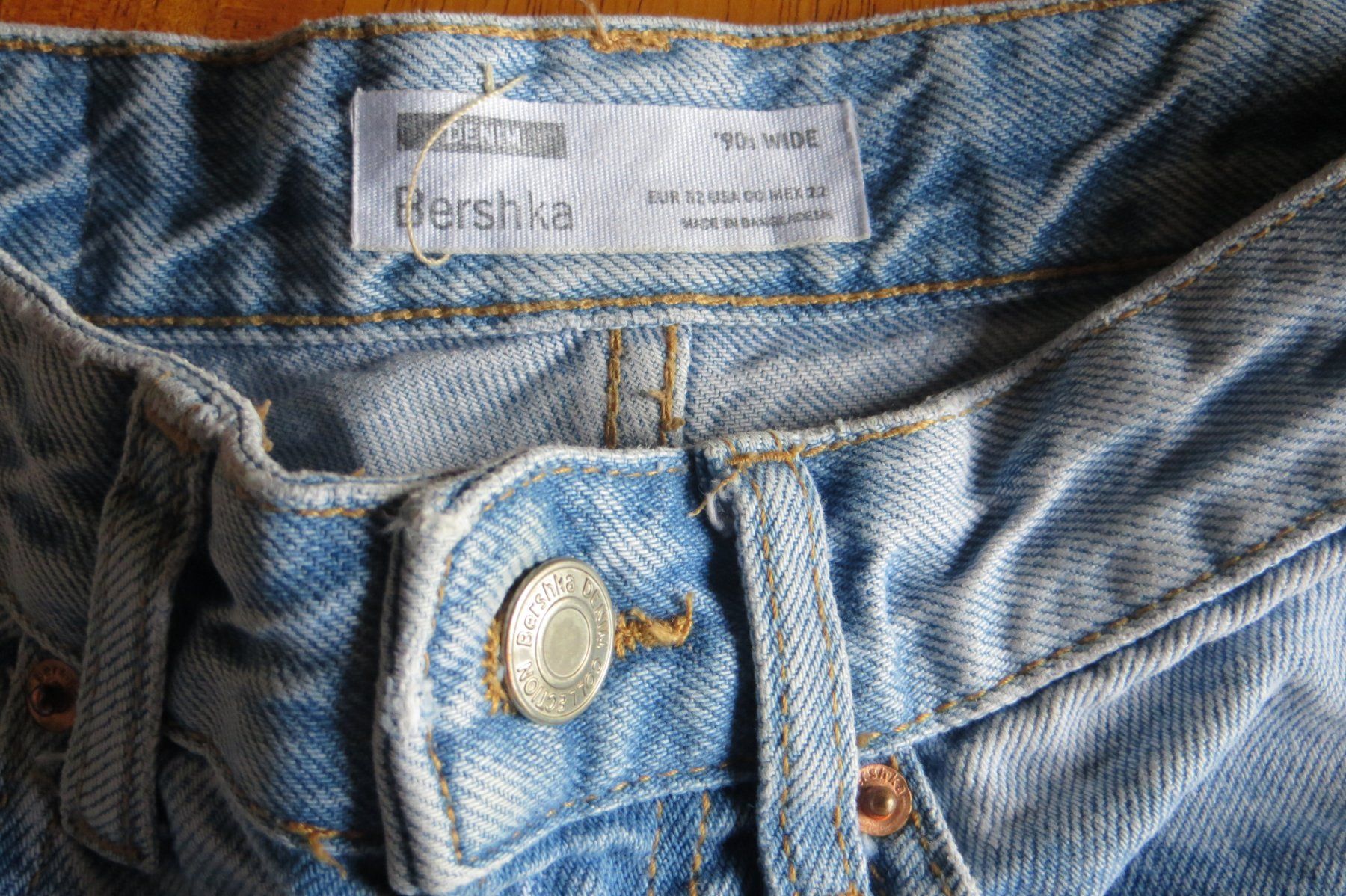 Bershka Jeans: JEans Bershka 90's wide 32 – Gebraucht aus Athenaz (Avusy) von cyrano476 3