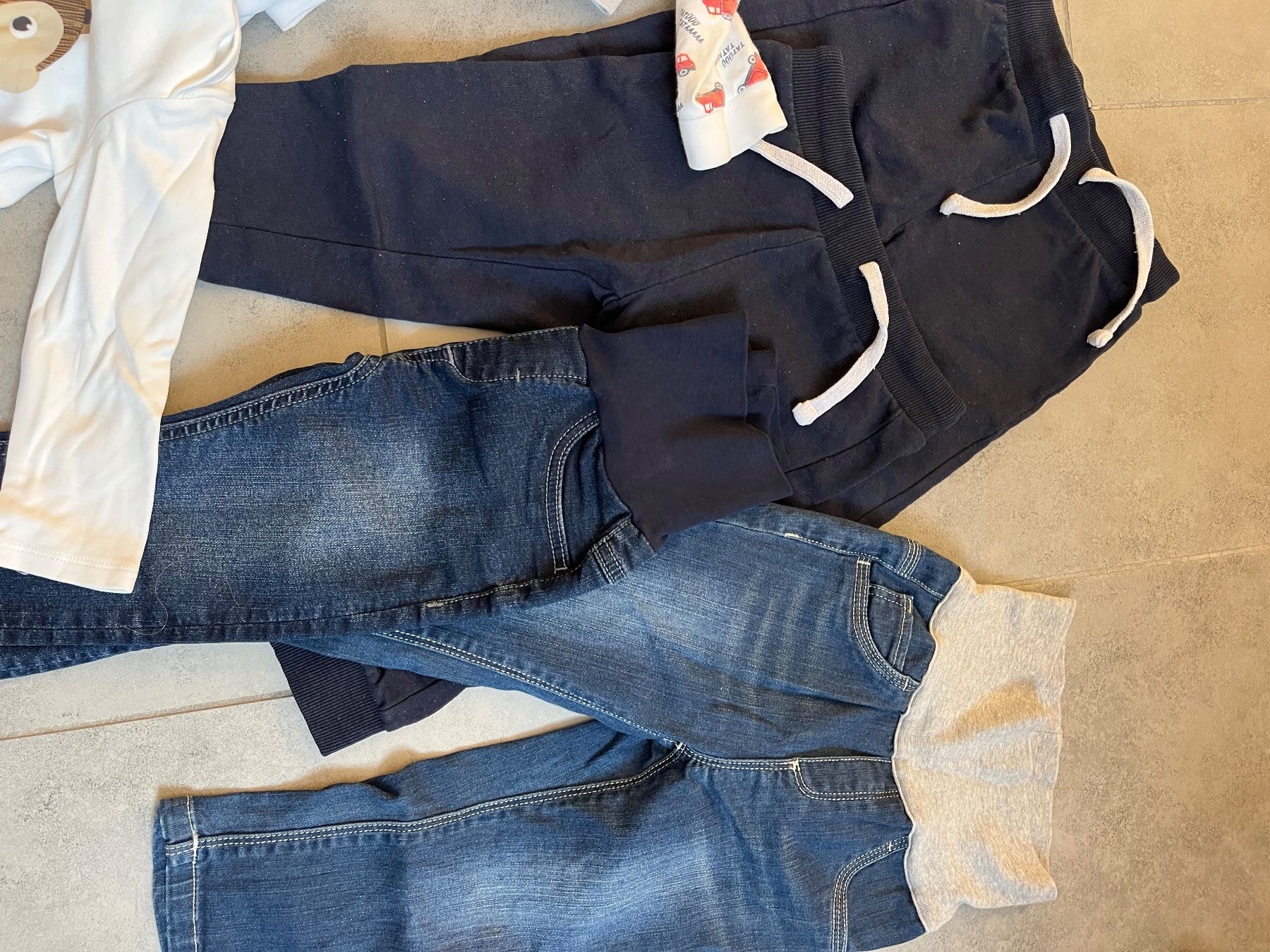 Lotti & Set di vestiti: Kleiderpaket Junge Gr. 86, Top Zustand!!! – Usato da Giubiasco venduto da martellino78 1