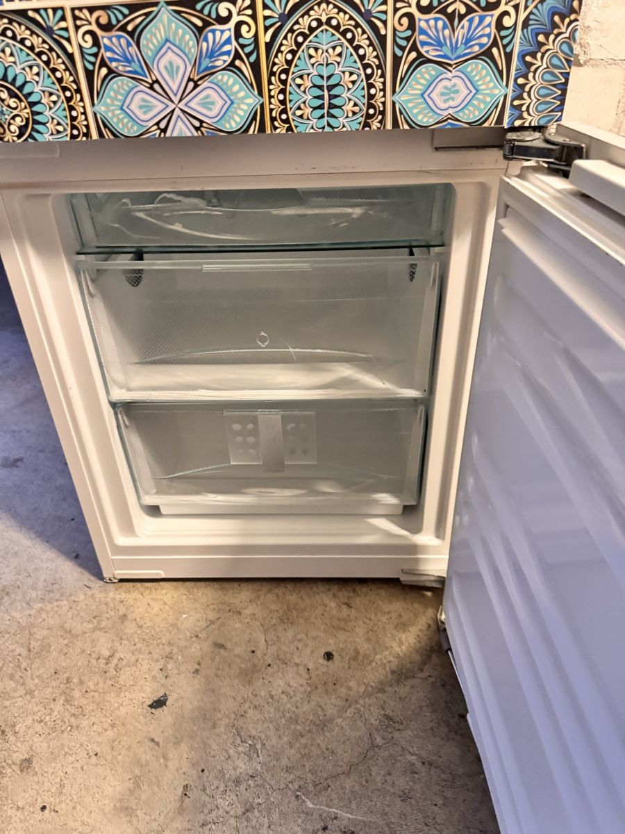 Frigoriferi: Liebherr Kühlschrank mit Gefrierschrank – Usato da Horw venduto da dancav 4