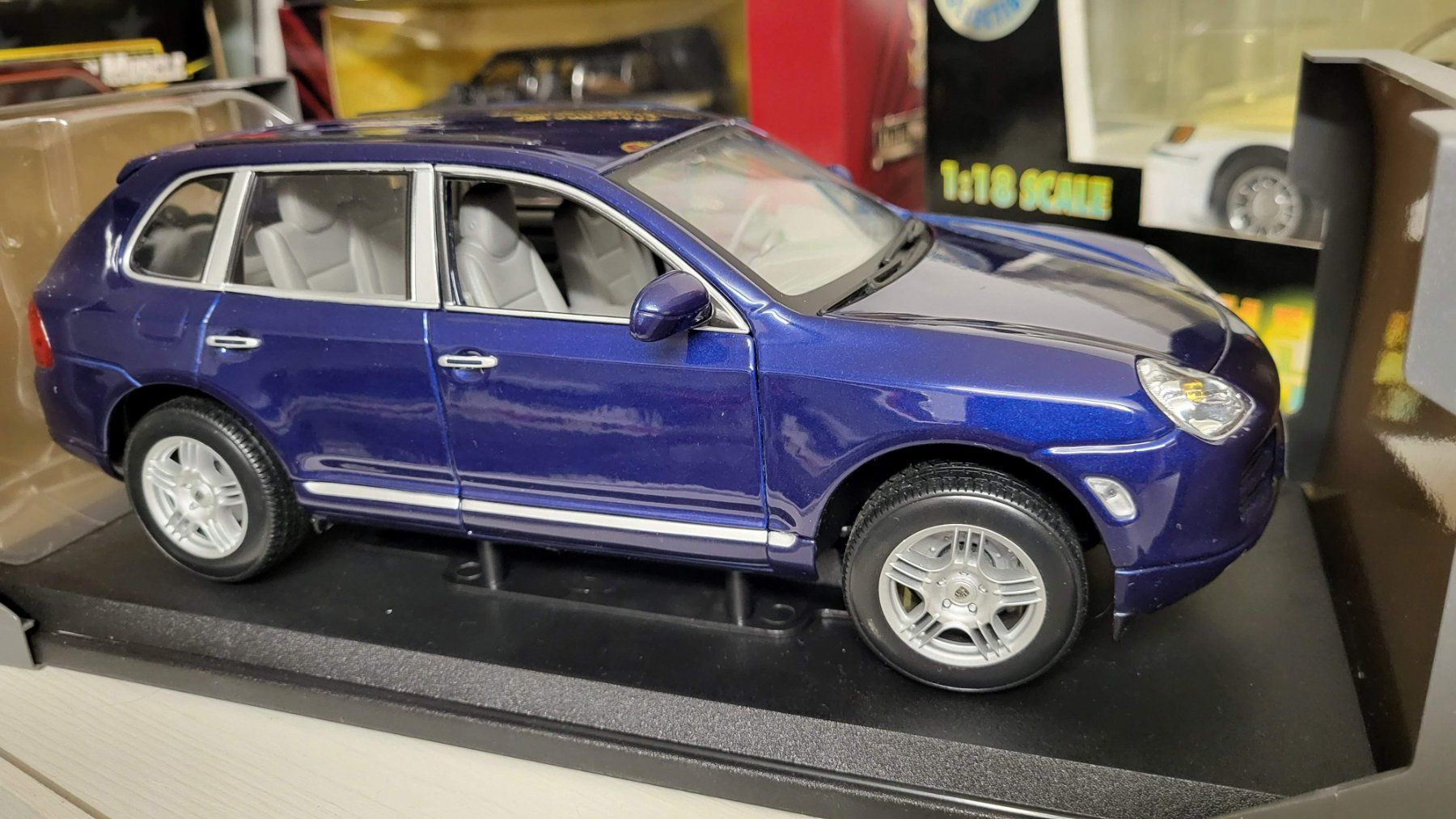 Maisto Modellini d'auto: Porsche Cayenne S – Usato da Rothrist venduto da Juana5 3