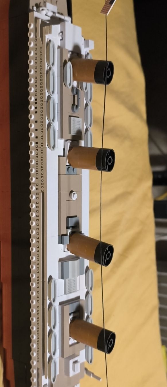 Spielzeuge: Titanic building block model ship  – Gebraucht aus Welschenrohr von 3liah