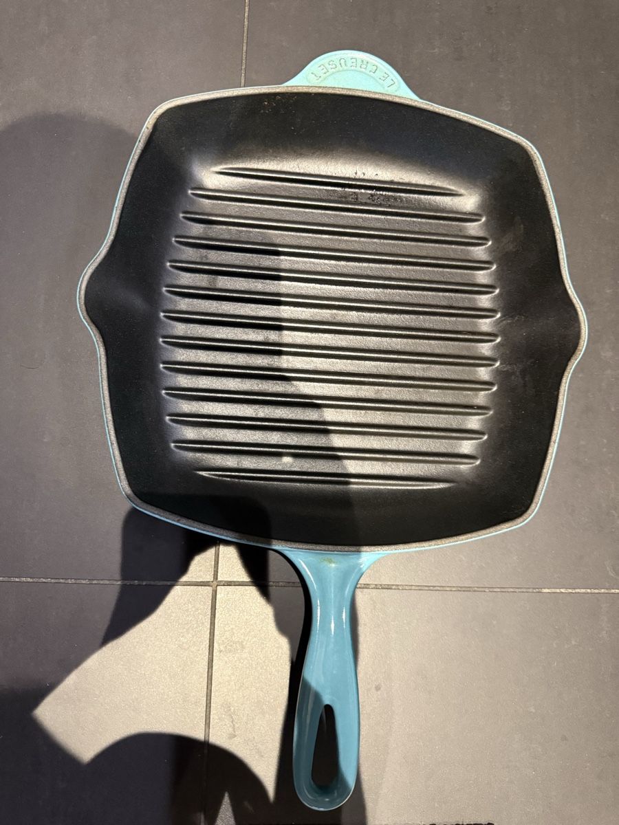 Le Creuset Padelle: Le creuset cast iron pan – Nuovo (secondo la descrizione) da Genève venduto da hai_2rp8
