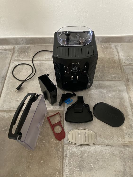 Krups Macchine per caffè & Macchine per espresso: Krups Espresseria Automatic Serie EA81 – Usato da Steinmaur venduto da Poleni 2
