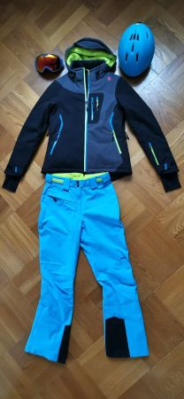Skidress (Jacke, Hose) mit Helm und Skibrille
