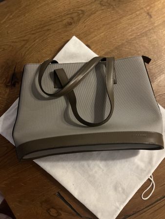 Lacoste Handtasche grau neuwertig