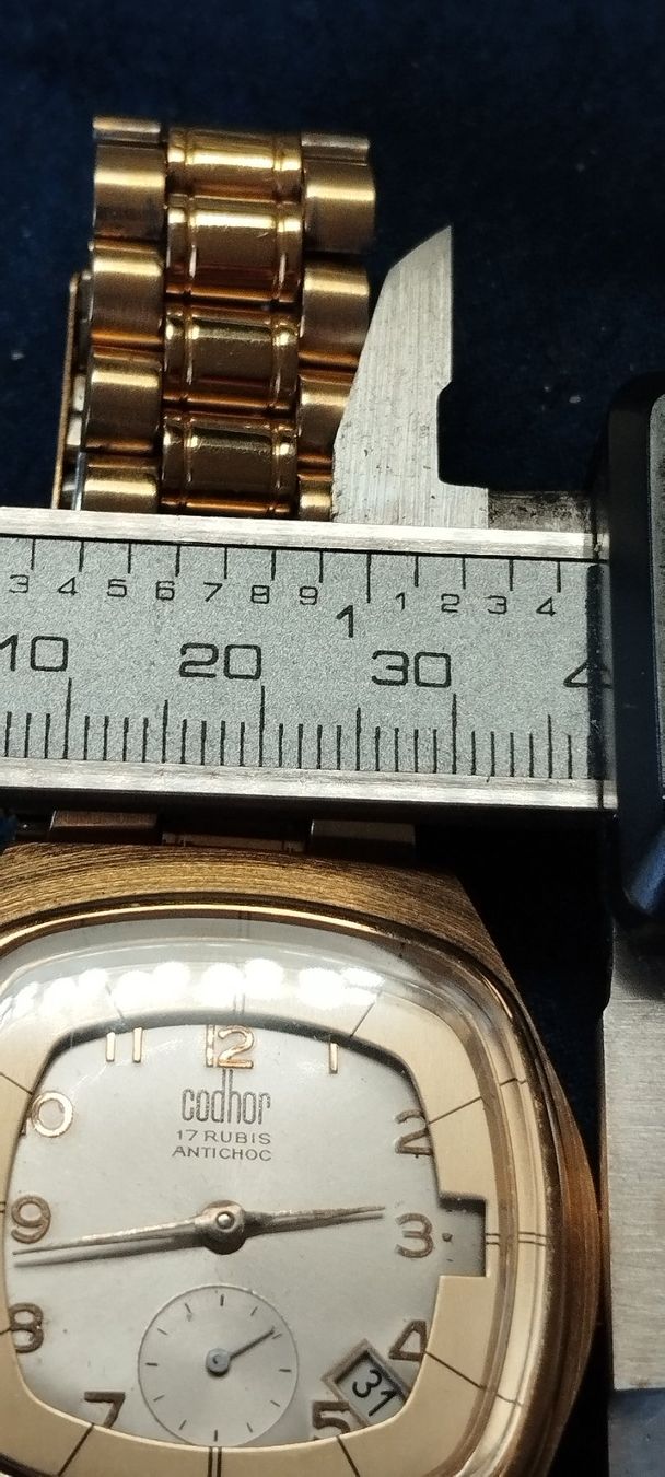 Uhren: Montre récupération codhor – Gebraucht aus La Chaux-de-Fonds von jac_9llg 8