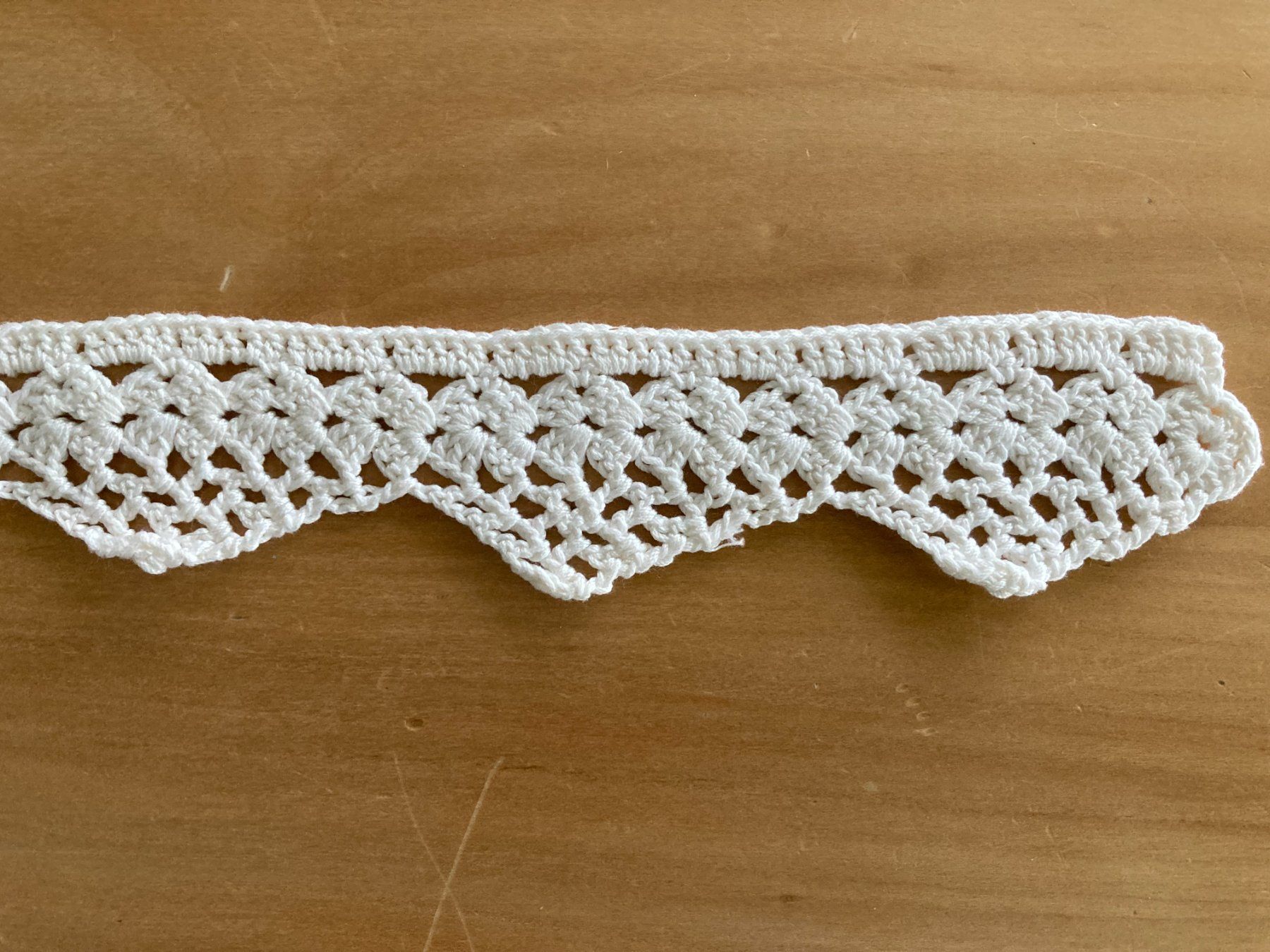 Nastri decorativi: Spitzenband   Handarbeit  Häkelarbeit – Usato da Subingen venduto da ArtBead 2