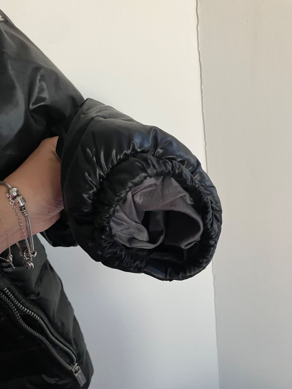 Calvin Klein Giacche: CALVIN KLEIN Daunenjacke – Usato da Huttwil venduto da Badi369 2