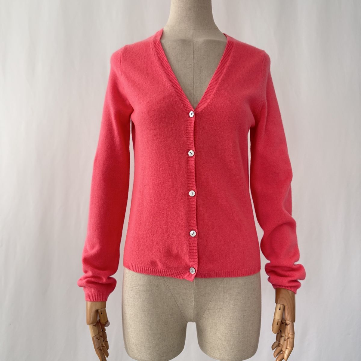 FTC Maglioni & Felpe: FTC Cashmere Cardigan – Nuovo (secondo la descrizione) da Emmen venduto da Colette-Juliette