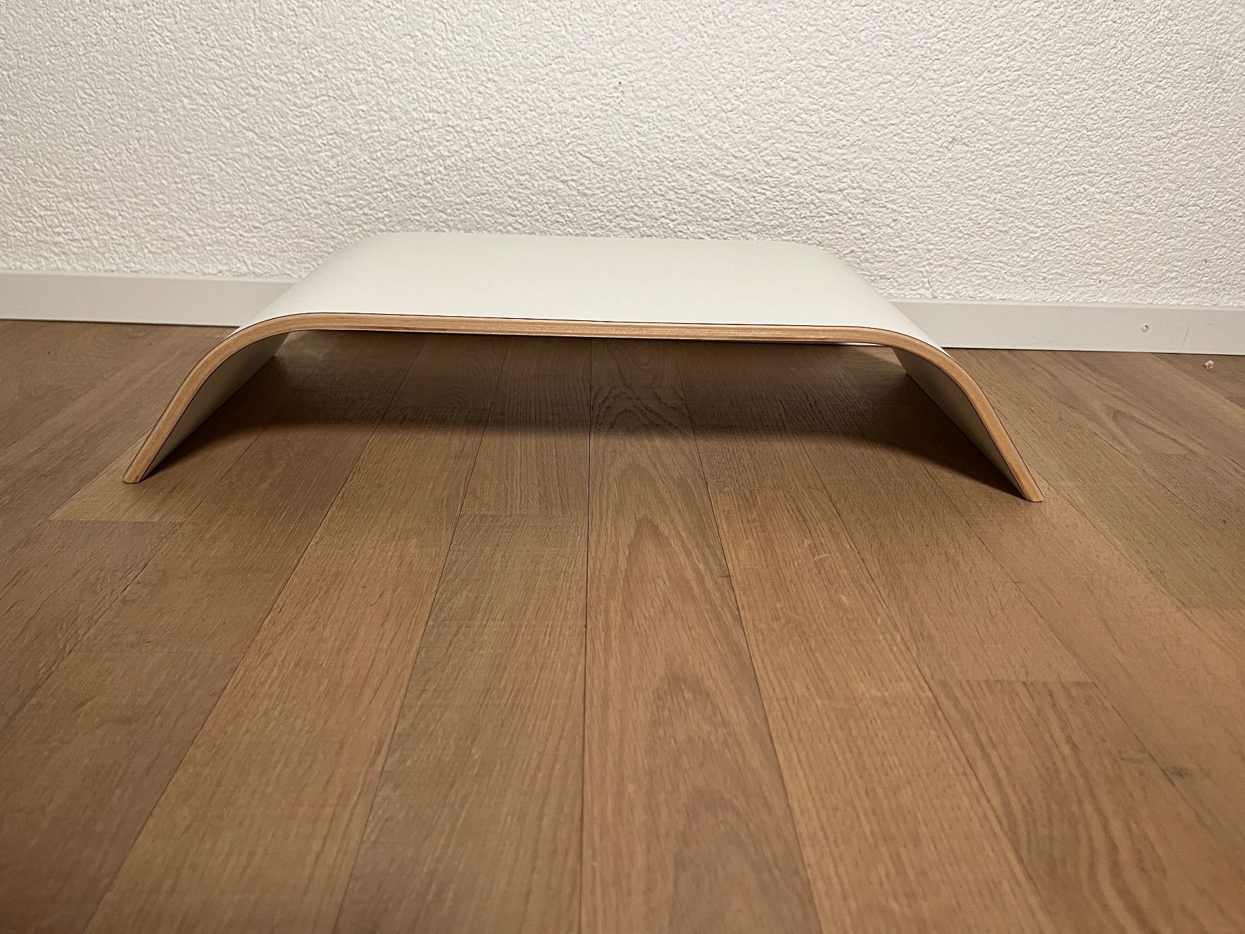 Staffa per monitor: Ikea Sigfinn - Monitorerhöhung, weiss – Usato da St. Ursen venduto da Stepz