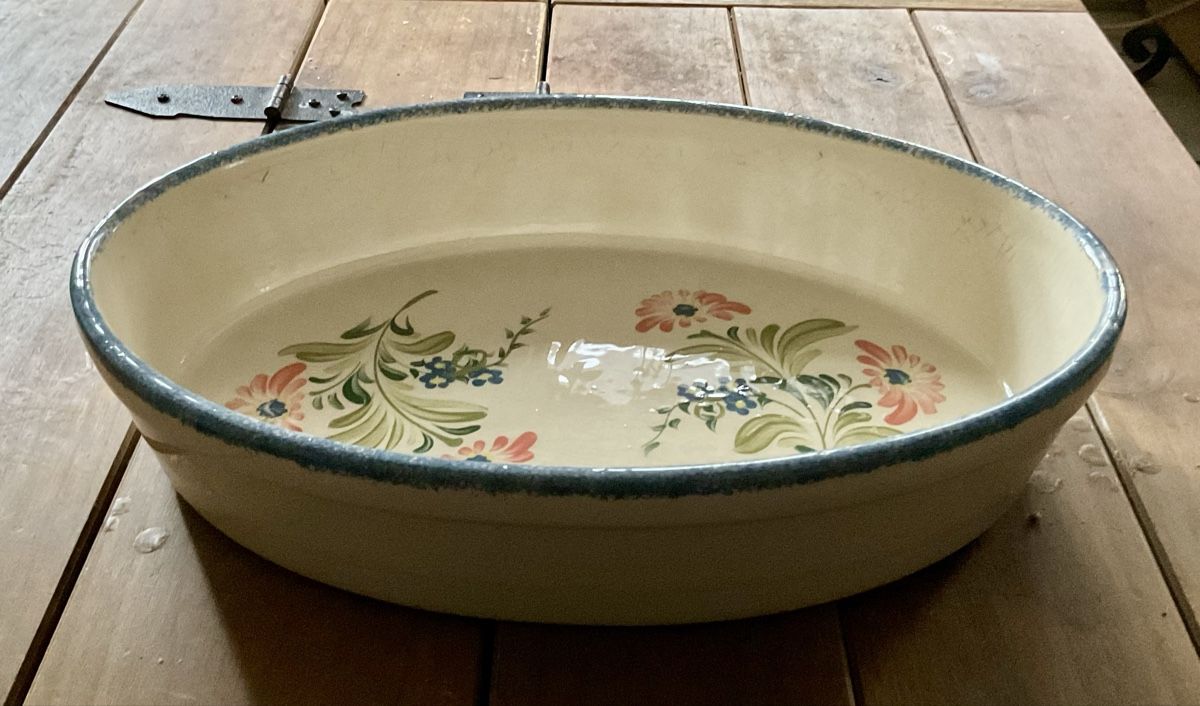 Piatti di portata: Rustikale Servierplatte, Ofenform mit Blumenmuster, Top! – Usato da Endingen venduto da nathan05