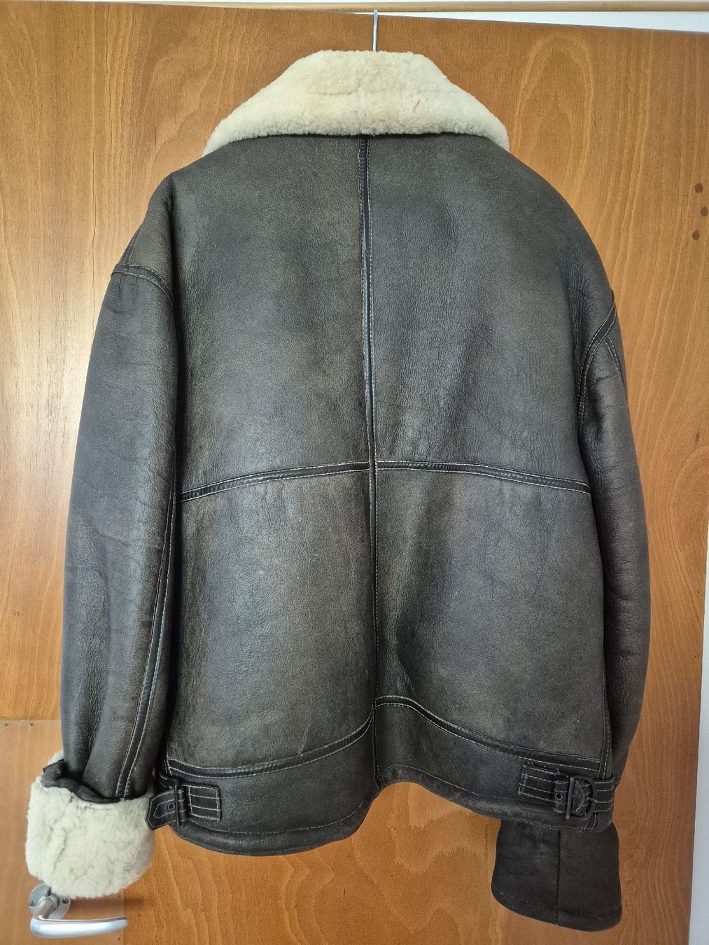 Vestes: Lederjacke mit Lammfellfutter – D'occasion à Basel par Hi_out_there0487 1