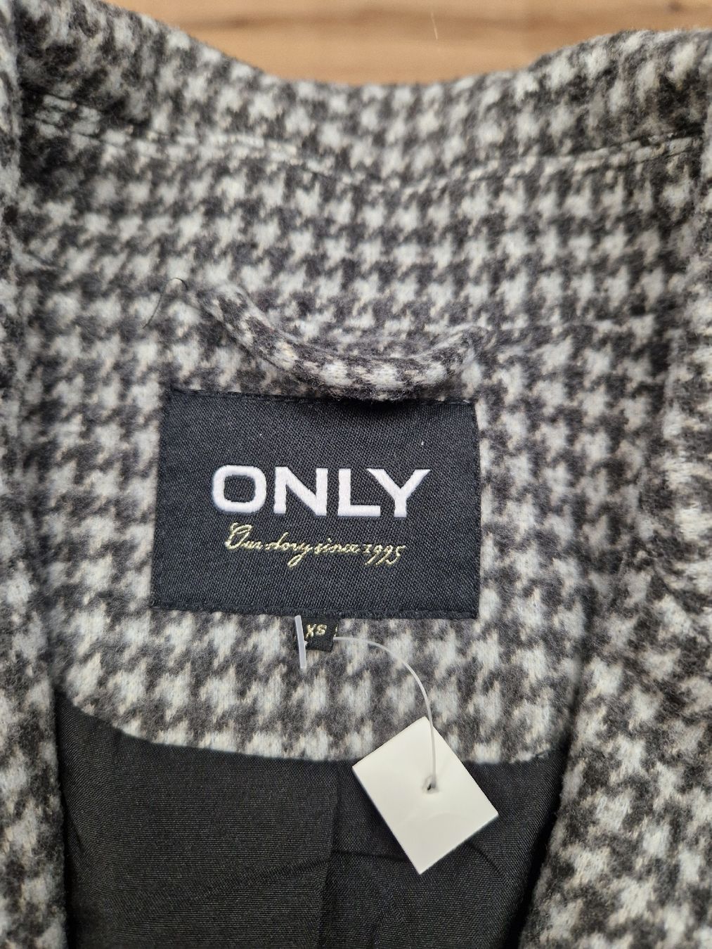 Only Cappotti: ONLY Mantel Grösse: XS – Usato da Wallisellen venduto da misnenes 1