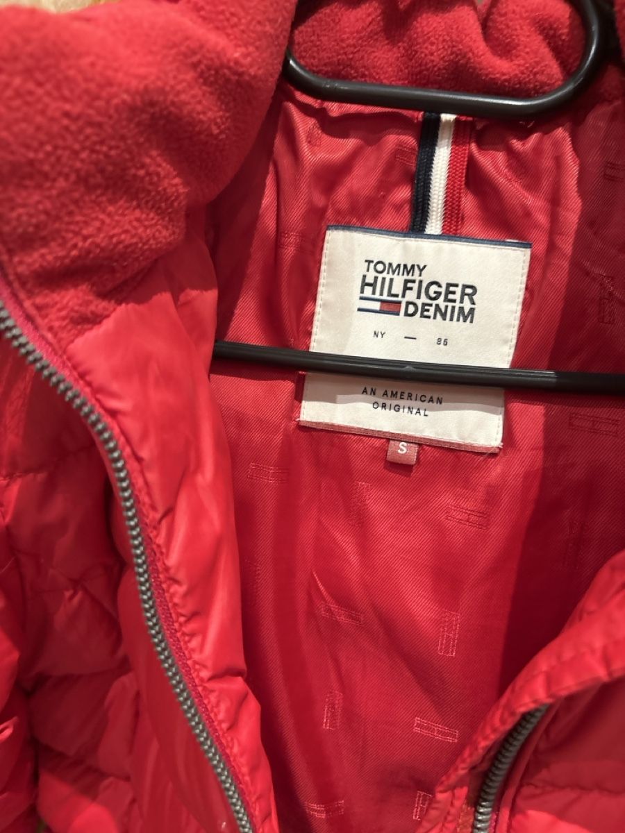 Tommy Hilfiger Giacche: Veste rouge Hilfiger – Nuovo (secondo la descrizione) da Riddes venduto da nati48 2