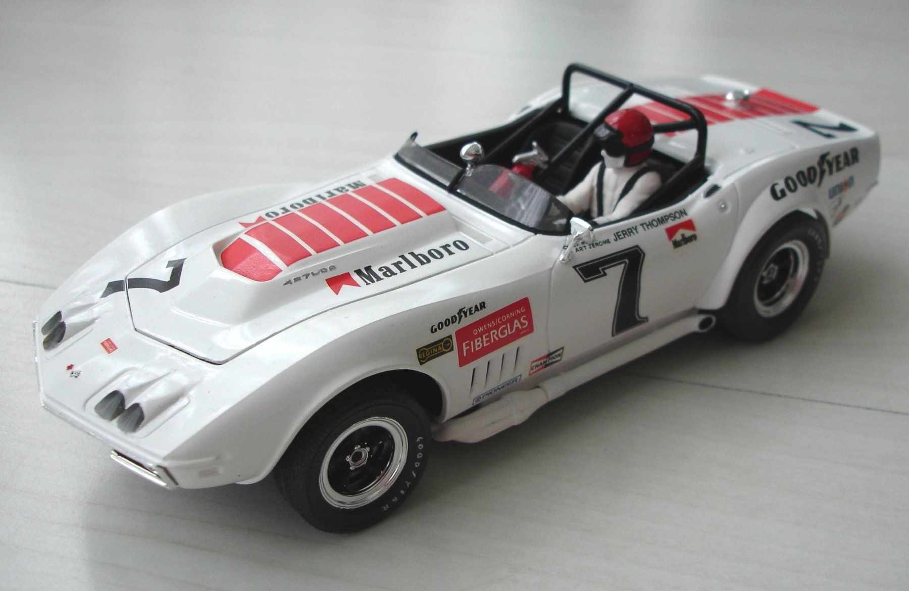 Sauber gebaute Corvette 427 von Monogram mit Jerry Thompson (Gebraucht ...