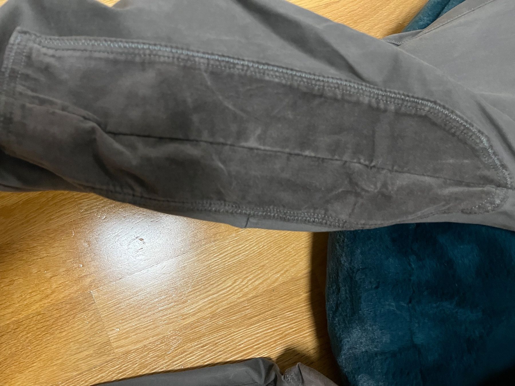 Pantaloni: Hose dunkelgrau/braun Gr.38 – Usato da Arlesheim venduto da Eli_77 5