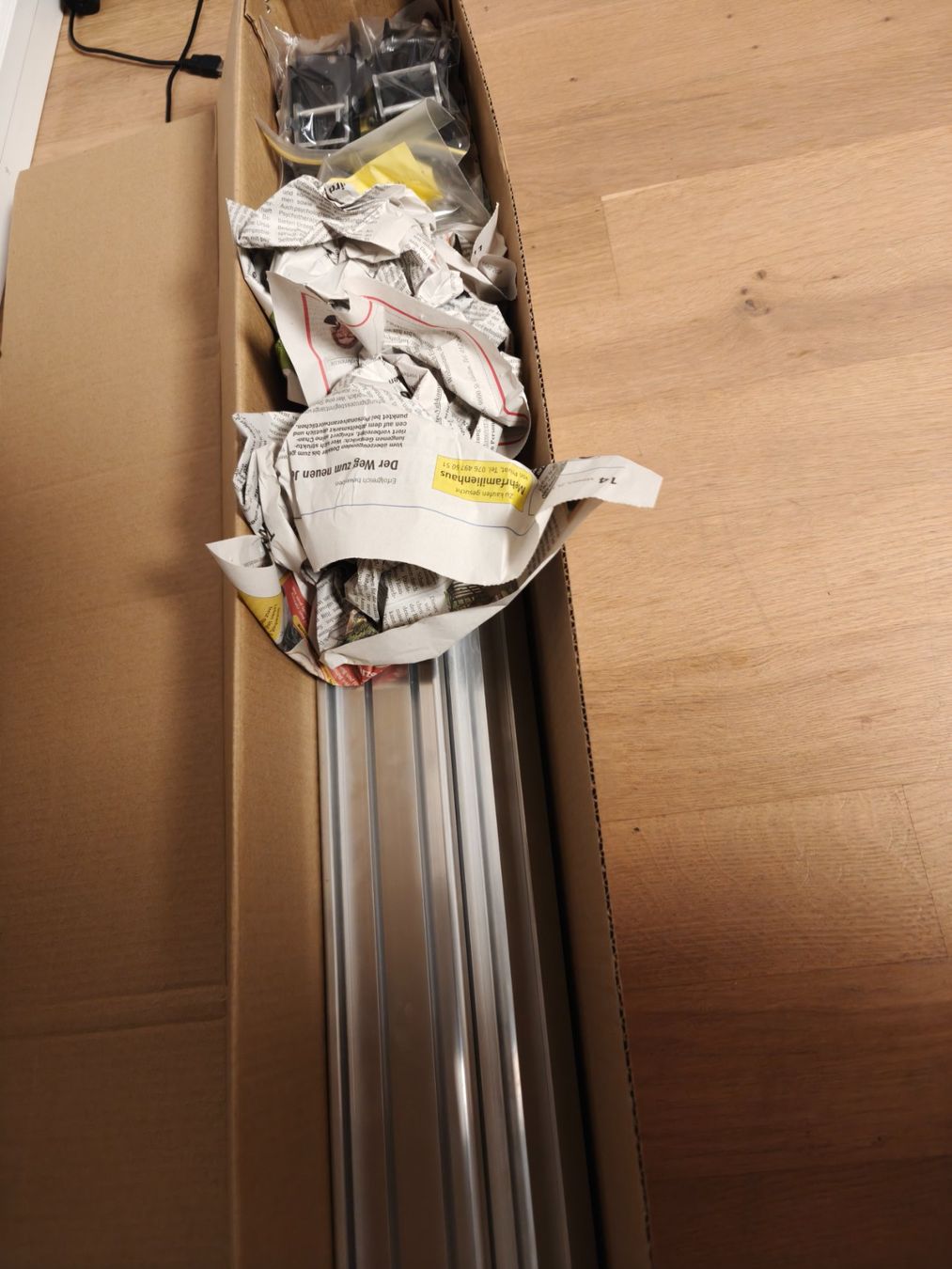 Schermi: Beamer Leinwand Celexon CLR UST 120'' Hochkontrast – Usato da St. Gallen venduto da Moeoe 6