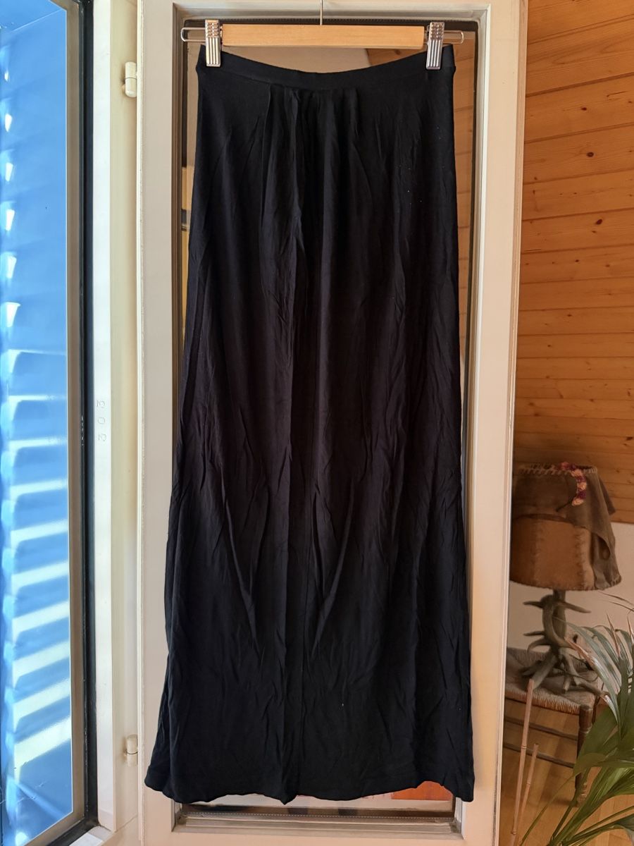 H&M Röcke: Long skirt black – Gebraucht aus Zürich von BettinaMarie2308