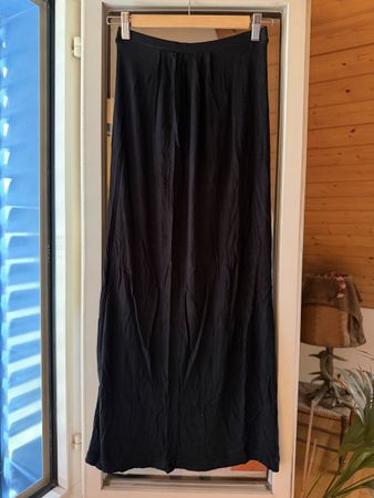 Long skirt black