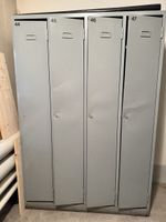 Garderobenschrank