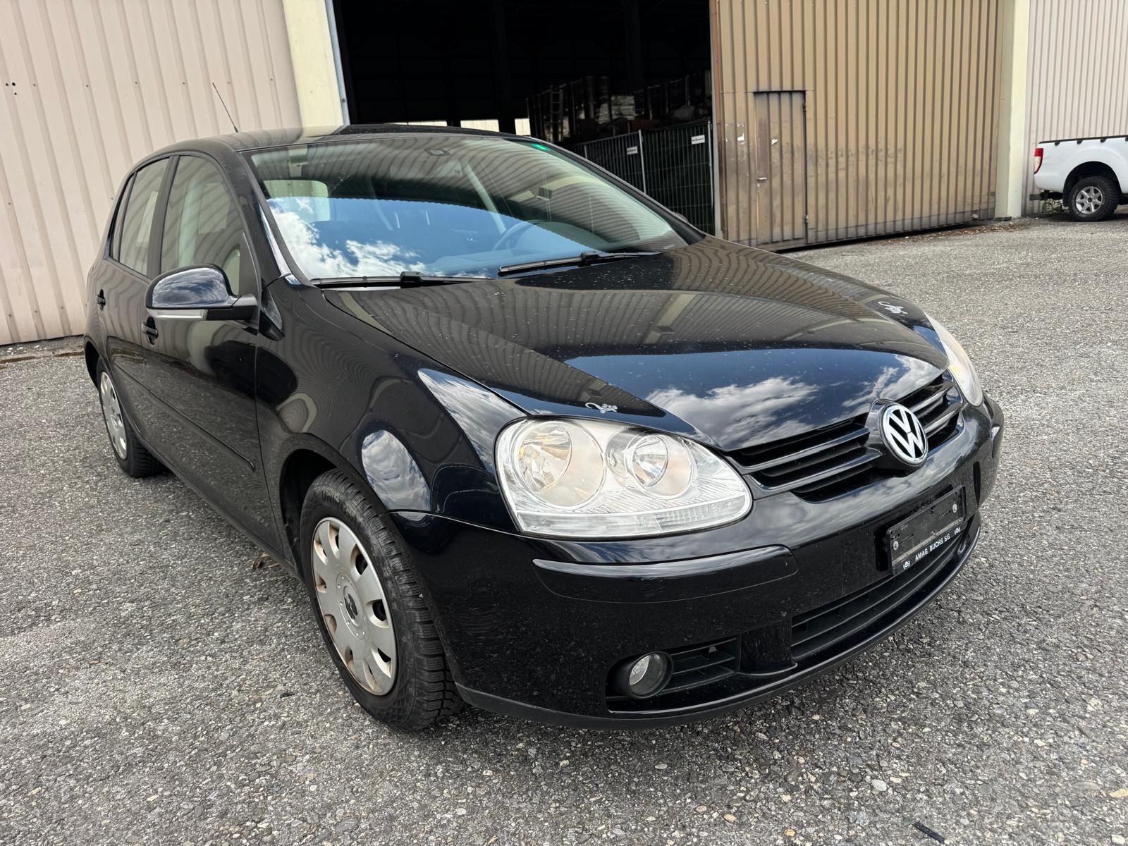 VW Automobili: VW Golf V 1.4 Benziner handschaltung – Usato da Eschen venduto da kingkong010