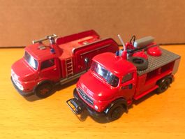 2x Mercedes LKW Feuerwehr