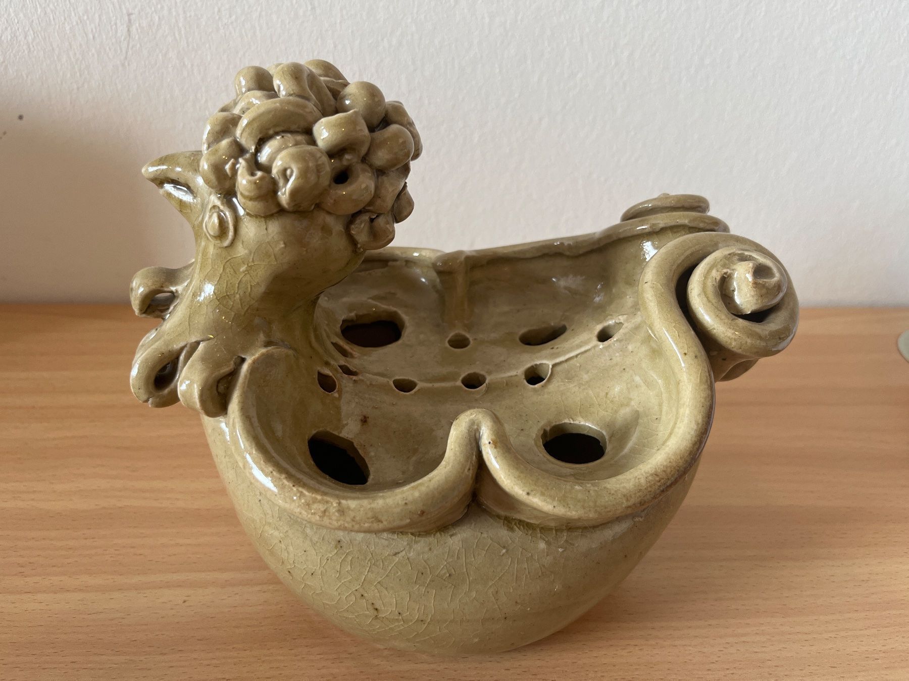 Tutte le decorazioni: Dekoratives Keramik Huhn mit 5 Edelstein Eier – Usato da Luzern venduto da Jiggy_8898 1