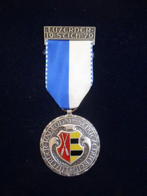 Medaillen: Luzerner Stich 1979 emailliertes Gemeindewappen Root – Neu (gemäss Beschreibung) aus Luzern von Horoskop1
