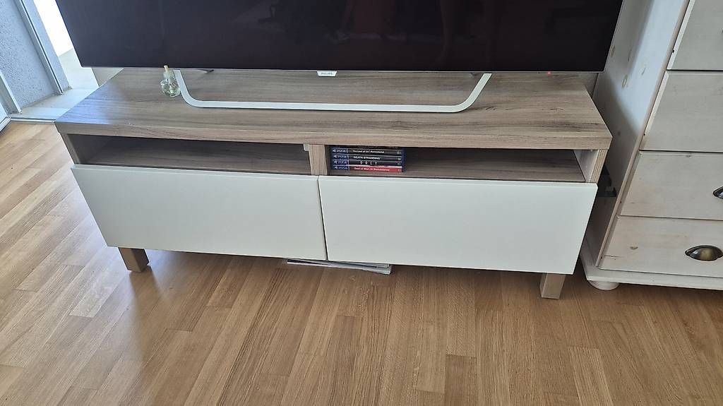 Mobili TV: TV Tisch – Usato da Olten venduto da cocen 1