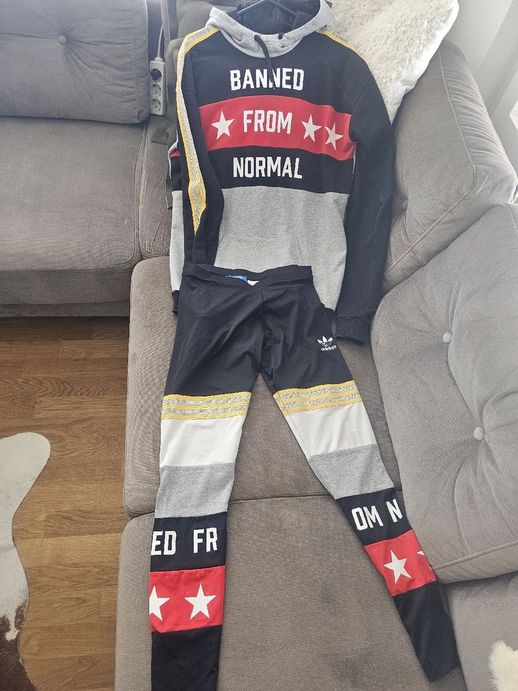Adidas Lotti di vestiti: Adidas x Rita Ora Set – Usato da Horgenberg venduto da fus_csf7