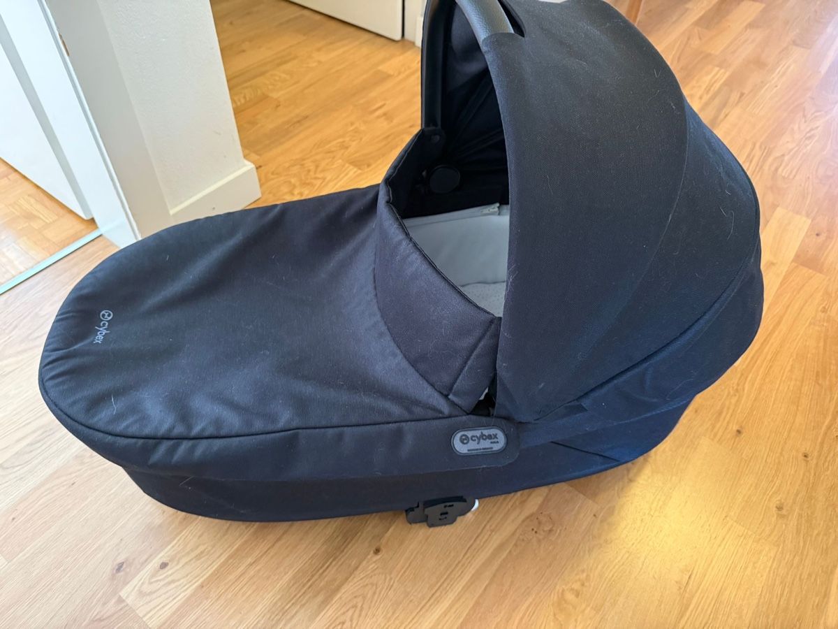 Cybex Poussette: CYBEX Nacelle Cot S Lux – D'occasion à Pully par Dul5
