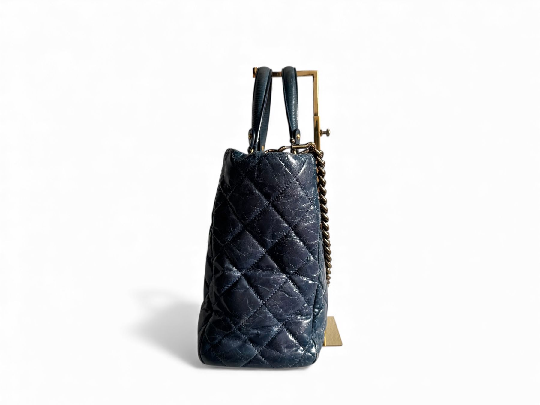 Chanel Taschen für Damen: CHANEL 2.55 Reissue Glazed Tote Tasche – Gebraucht aus Kriens von hannaandkiko 2