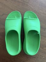 Balenciaga Pool Slides grün Grösse 42 guter Zustand