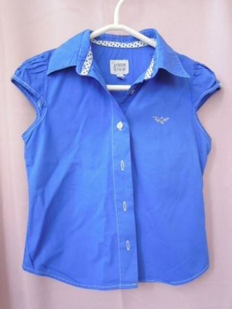 ca. Gr. 110 ARMANI Bluse tolles Blau mit Glitzeremblem
