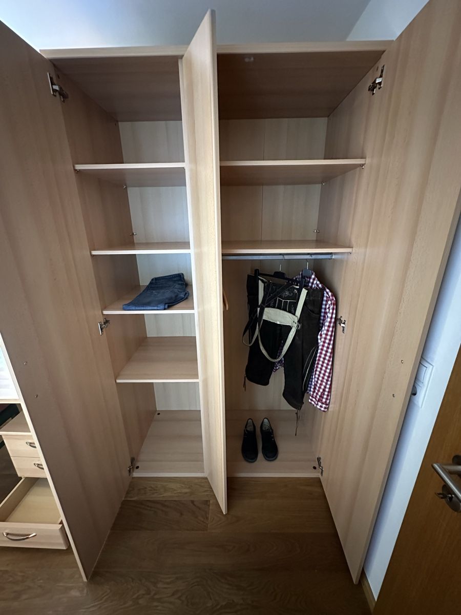 Armadi: Bett mit Kommode & Schrank – Usato da Schlieren venduto da fei_t6bb 7